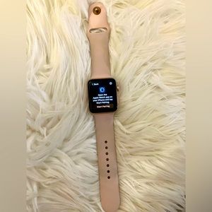 Apple Watch Series 3 Rose Gold 42mm. GPS/Cellular